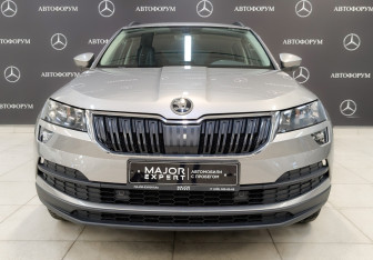 Подержанный автомобиль Skoda Karoq 2020 года (2 фото)