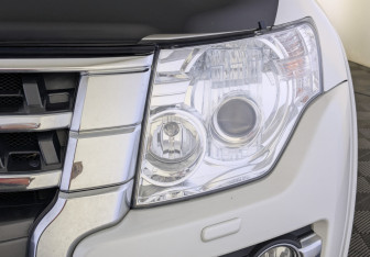 Подержанный автомобиль Mitsubishi Pajero 2018 года (11 фото)