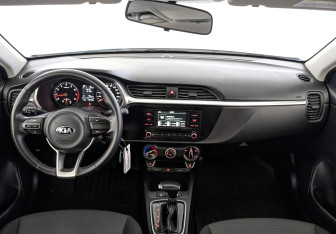 Подержанный автомобиль Kia Rio Sedan 2021 года (14 фото)
