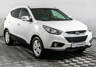 Подержанный автомобиль Hyundai ix35 2013 года (3 фото)
