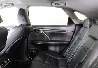 Подержанный автомобиль Lexus RX 2018 года (12 фото)