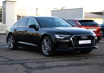 Подержанный автомобиль Audi A6 Sedan 2021 года (3 фото)