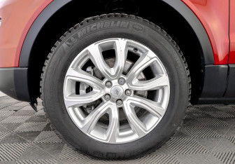 Подержанный автомобиль Land Rover Range Rover Evoque 2015 года (18 фото)