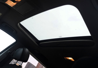 Подержанный автомобиль Opel Antara 2013 года (12 фото)