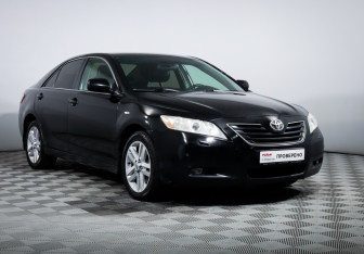 Подержанный автомобиль Toyota Camry Sedan 2008 года (3 фото)