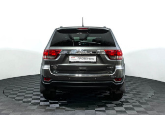 Подержанный автомобиль Jeep Grand Cherokee 2012 года (6 фото)