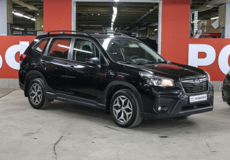 Подержанный автомобиль Subaru Forester Suv 2020 года (3 фото)