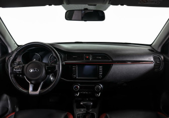 Подержанный автомобиль Kia Rio Sedan 2019 года (7 фото)