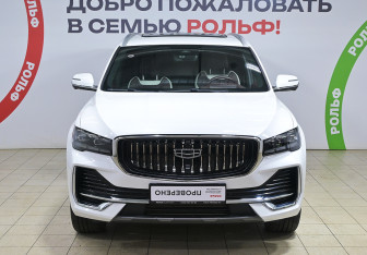 Подержанный автомобиль Geely Monjaro 2024 года (2 фото)