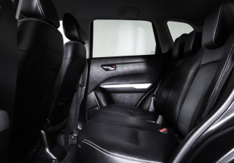 Подержанный автомобиль Suzuki Vitara 2017 года (12 фото)