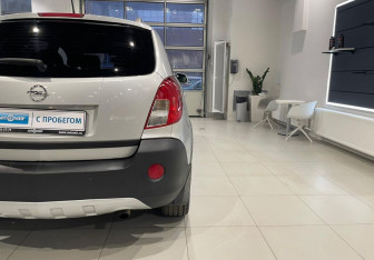Подержанный автомобиль Opel Antara 2013 года (8 фото)