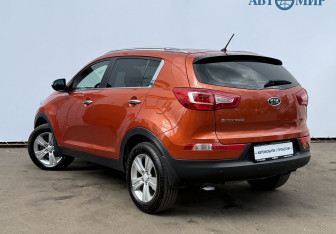 Подержанный автомобиль Kia Sportage 2011 года (7 фото)