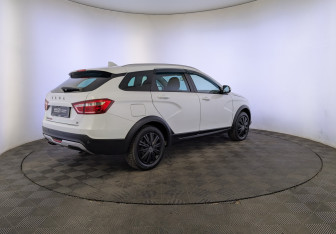 Подержанный автомобиль LADA (ВАЗ) Vesta Wagon 2019 года (5 фото)
