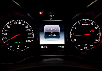 Подержанный автомобиль Mercedes-Benz GLC AMG 2017 года (13 фото)