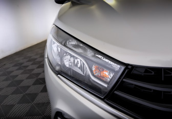 Подержанный автомобиль LADA (ВАЗ) Vesta Wagon 2018 года (17 фото)