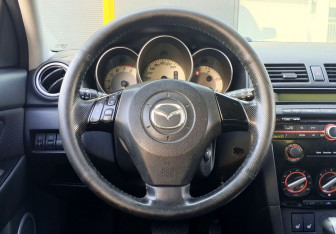 Подержанный автомобиль Mazda 3 Hatchback 2008 года (10 фото)