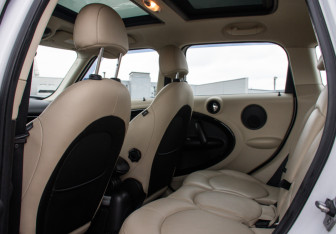 Подержанный автомобиль MINI Countryman 2013 года (10 фото)