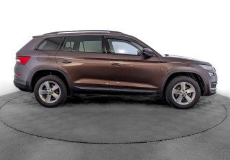 Подержанный автомобиль Skoda Kodiaq 2019 года (4 фото)