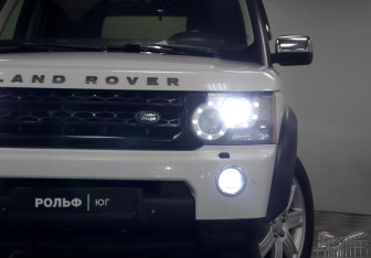 Подержанный автомобиль Land Rover Discovery 2013 года (22 фото)