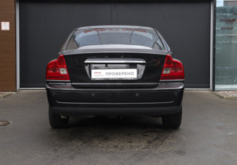 Подержанный автомобиль Volvo S80 2006 года (7 фото)