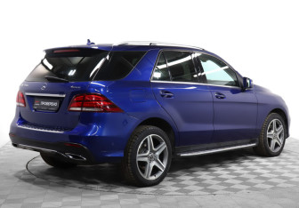Подержанный автомобиль Mercedes-Benz GLE 2017 года (5 фото)