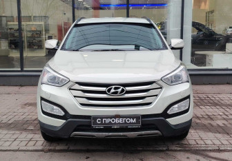 Подержанный автомобиль Hyundai Santa Fe 2013 года (2 фото)