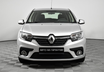 Подержанный автомобиль Renault Sandero 2019 года (2 фото)