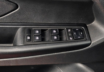 Подержанный автомобиль LADA (ВАЗ) Vesta Sedan 2016 года (17 фото)