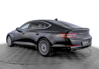 Подержанный автомобиль Genesis G80 2021 года (7 фото)