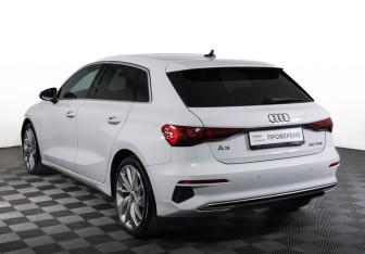 Подержанный автомобиль Audi A3 Hatchback 2020 года (7 фото)