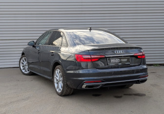 Подержанный автомобиль Audi A4 Sedan 2021 года (7 фото)