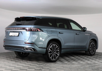 Подержанный автомобиль Jaecoo J8 2024 года (5 фото)