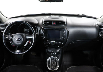 Подержанный автомобиль Kia Soul 2017 года (10 фото)