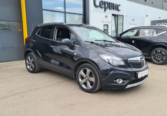 Подержанный автомобиль Opel Mokka 2013 года (3 фото)