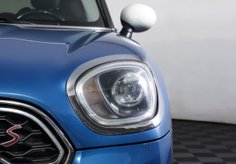 Подержанный автомобиль MINI Countryman 2017 года (24 фото)