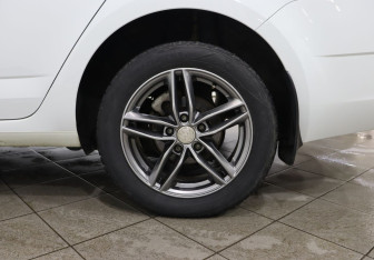 Подержанный автомобиль Skoda Octavia Liftback 2019 года (9 фото)