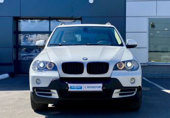 Подержанный автомобиль BMW X5 2008 года (2 фото)