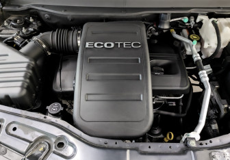 Подержанный автомобиль Opel Antara 2015 года (8 фото)