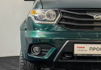 Подержанный автомобиль УАЗ Patriot 2016 года (15 фото)