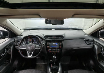 Подержанный автомобиль Nissan X-Trail 2020 года (11 фото)