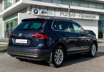Подержанный автомобиль Volkswagen Tiguan 2017 года (12 фото)