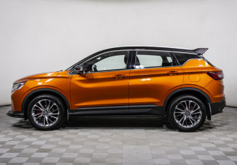 Подержанный автомобиль Geely Coolray 2021 года (8 фото)