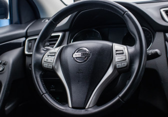 Подержанный автомобиль Nissan Qashqai 2016 года (15 фото)