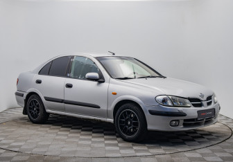 Подержанный автомобиль Nissan Almera Sedan 2002 года (7 фото)