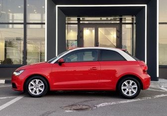 Подержанный автомобиль Audi A1 2012 года (8 фото)