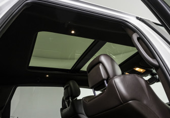 Подержанный автомобиль Jeep Grand Cherokee 2019 года (16 фото)