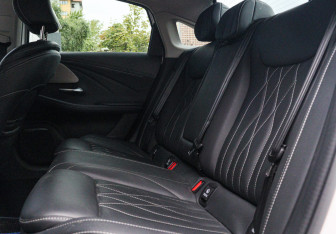 Подержанный автомобиль Chery Arrizo 8 2024 года (7 фото)