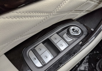 Подержанный автомобиль Exeed VX 2022 года (30 фото)