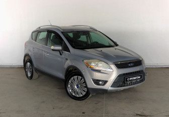 Подержанный автомобиль Ford Kuga 2011 года (3 фото)