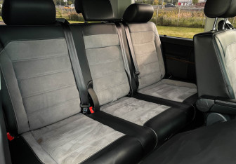 Подержанный автомобиль Volkswagen Multivan 2020 года (15 фото)